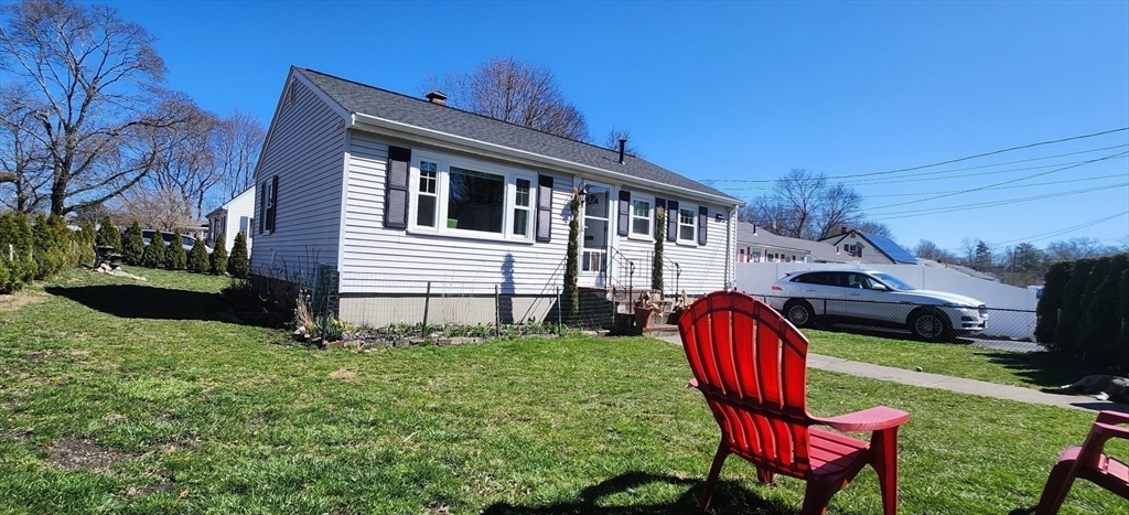 55 Arborfield Rd, Roslindale