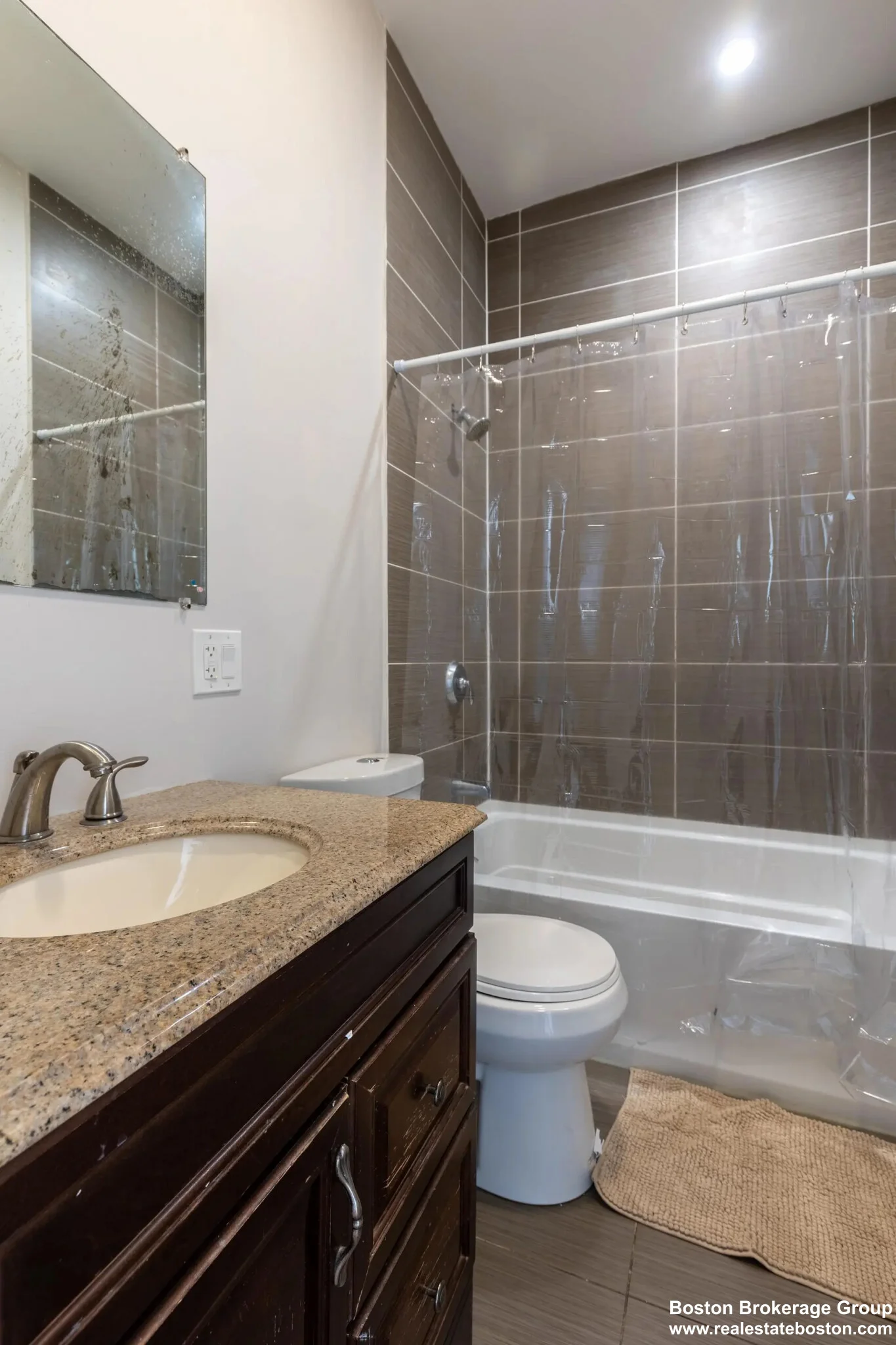 89 Cedar St, Roxbury