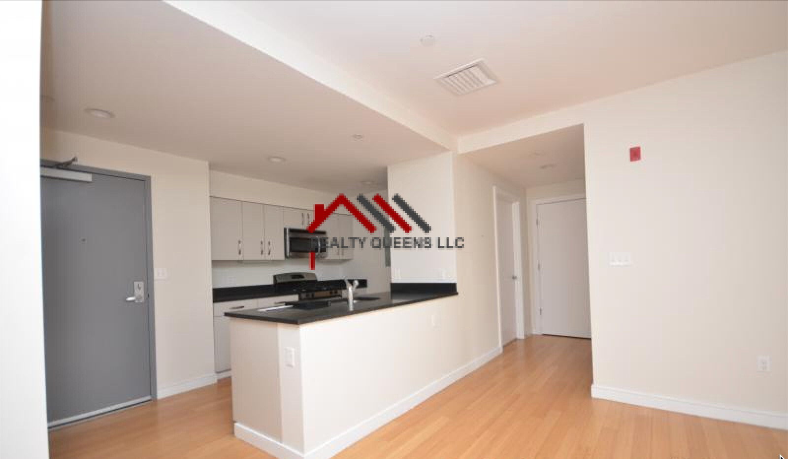 601 Albany St, South End