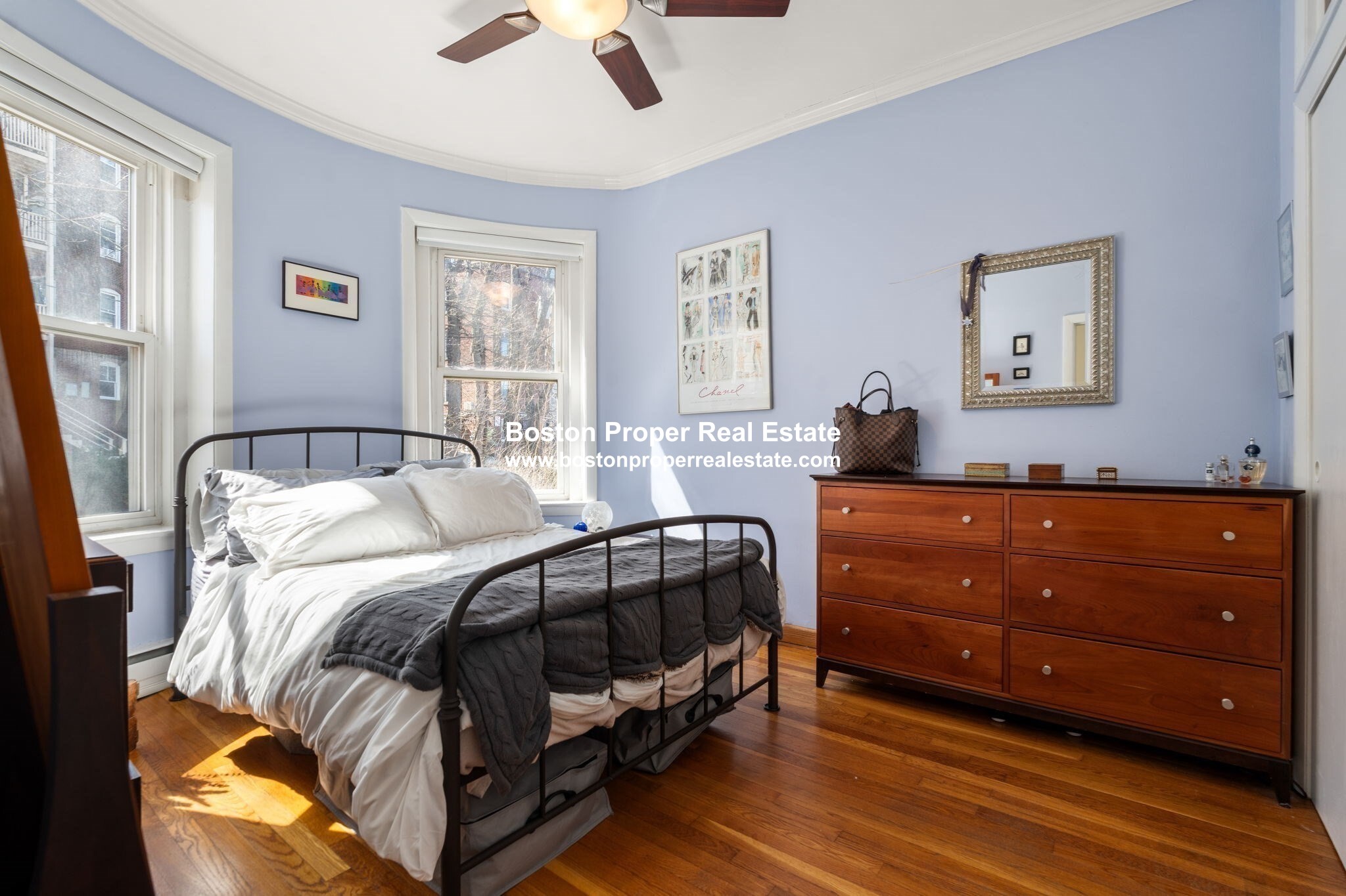 15 University Rd, Aspinwall Hill