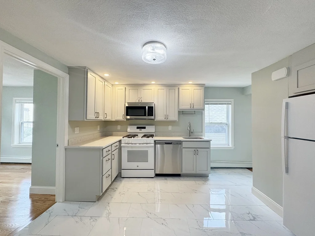 7 Sumner Pl, East Boston