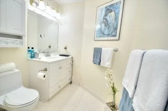 295 Lynn Shore Dr, Swampscott