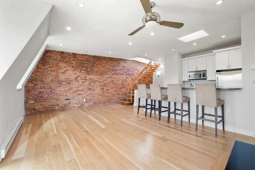 31 Concord Sq, South End