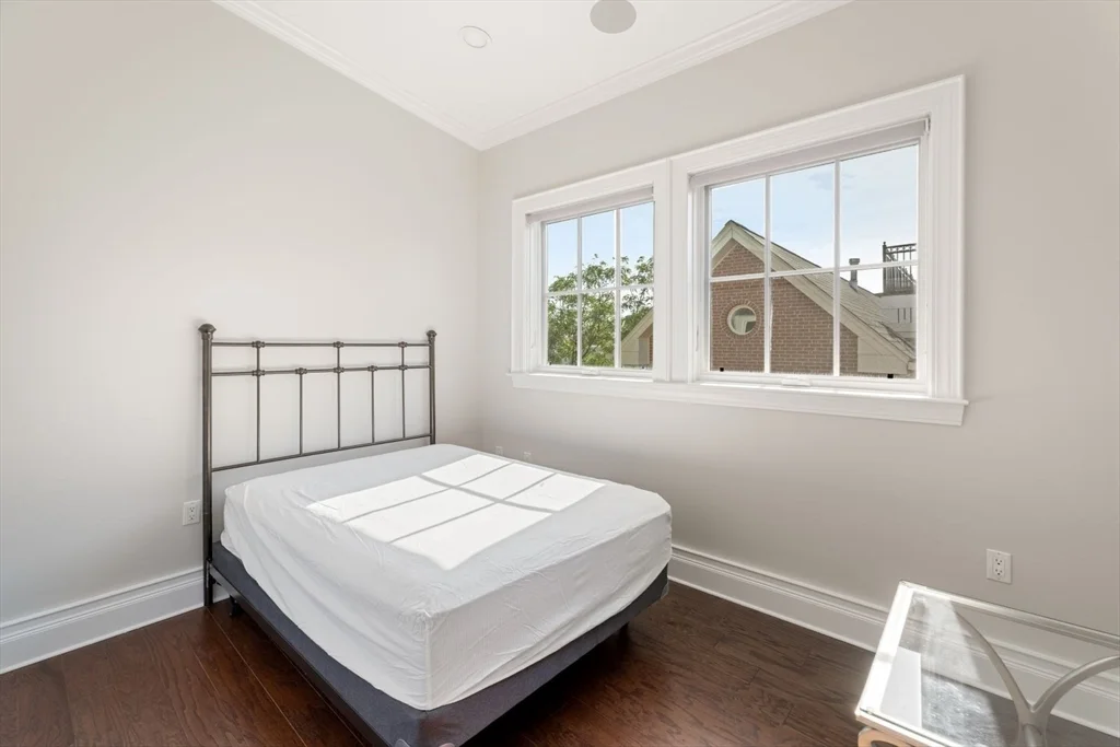 616 East 4th St, South Boston