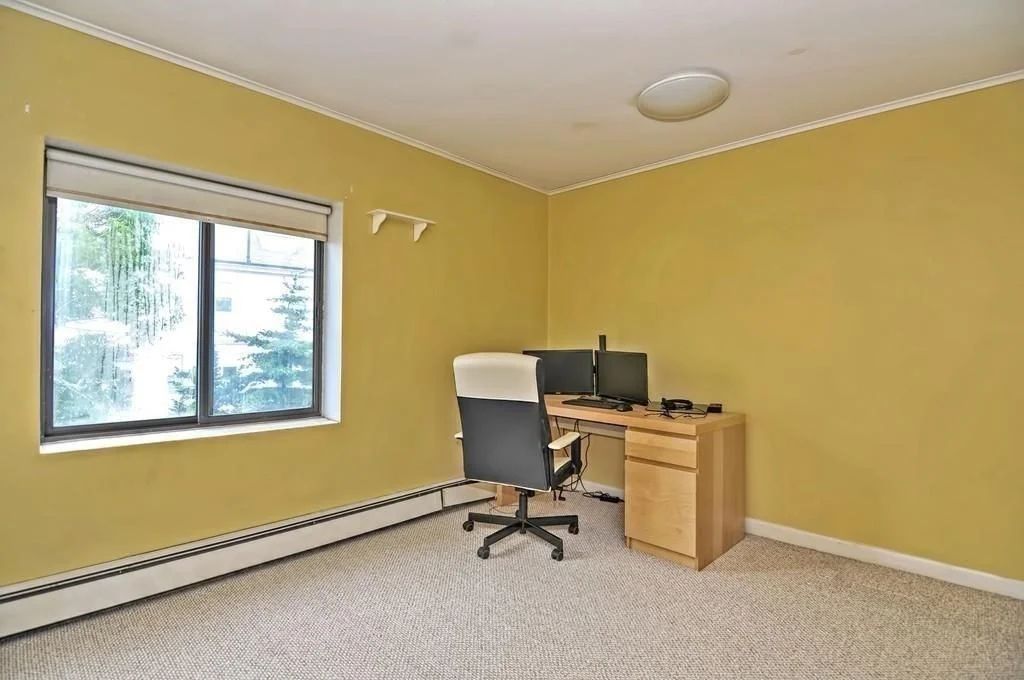 27 Alpine St, West End