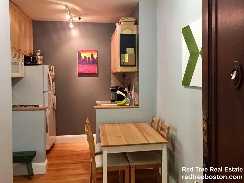 2001 Commonwealth Ave, Brighton