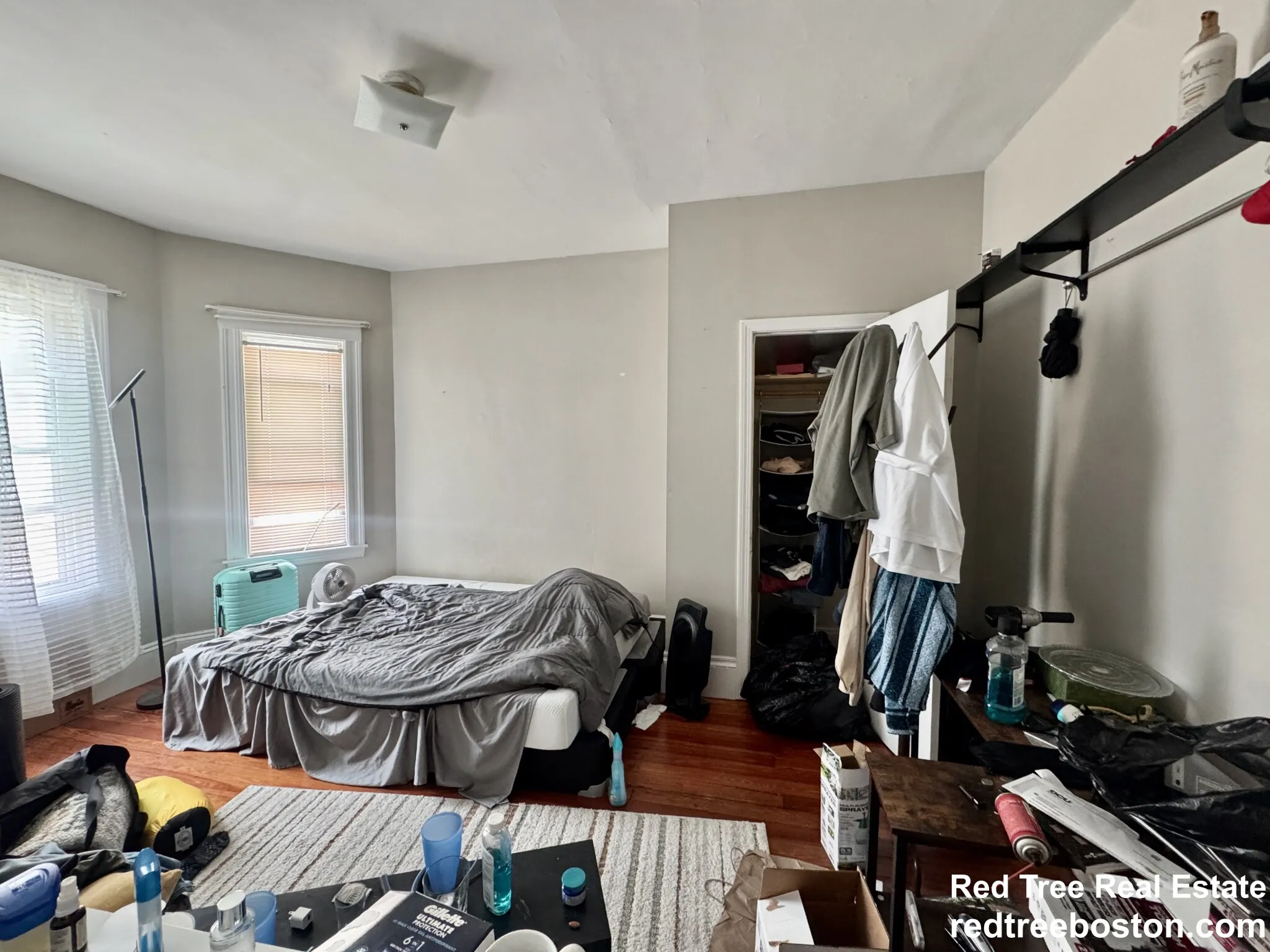 348 Faneuil St, Oak Square