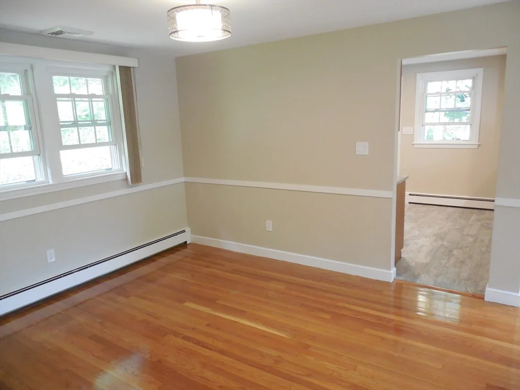 166 Totten Pond Rd, Piety Corner