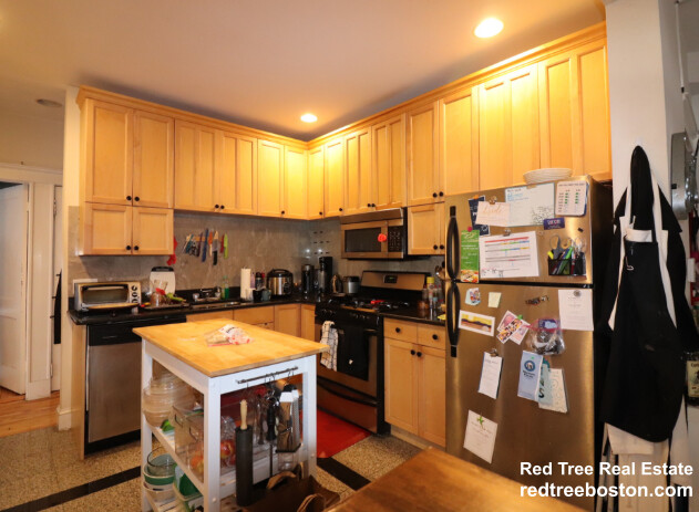 69 Babcock St, North Brookline