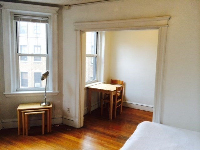 118 Riverway, Fenway