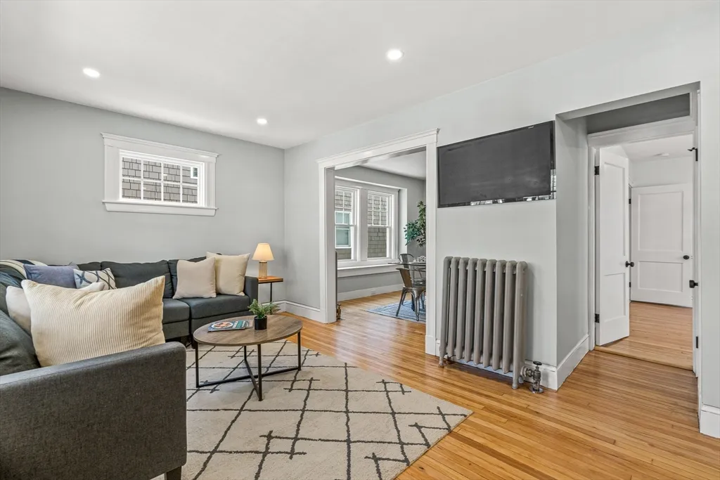 44-46 Woods Ave, West Somerville