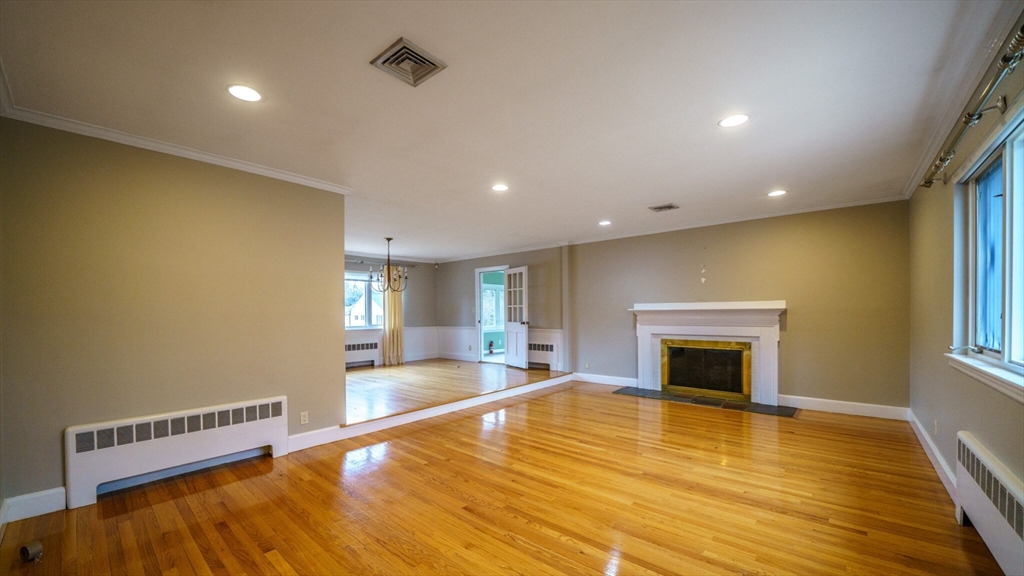 165 Evelyn Rd, Waban