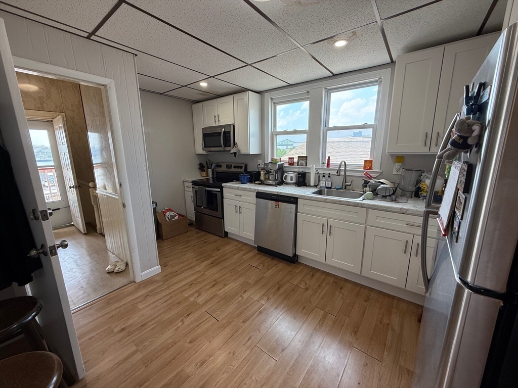 288 Meridian St, East Boston