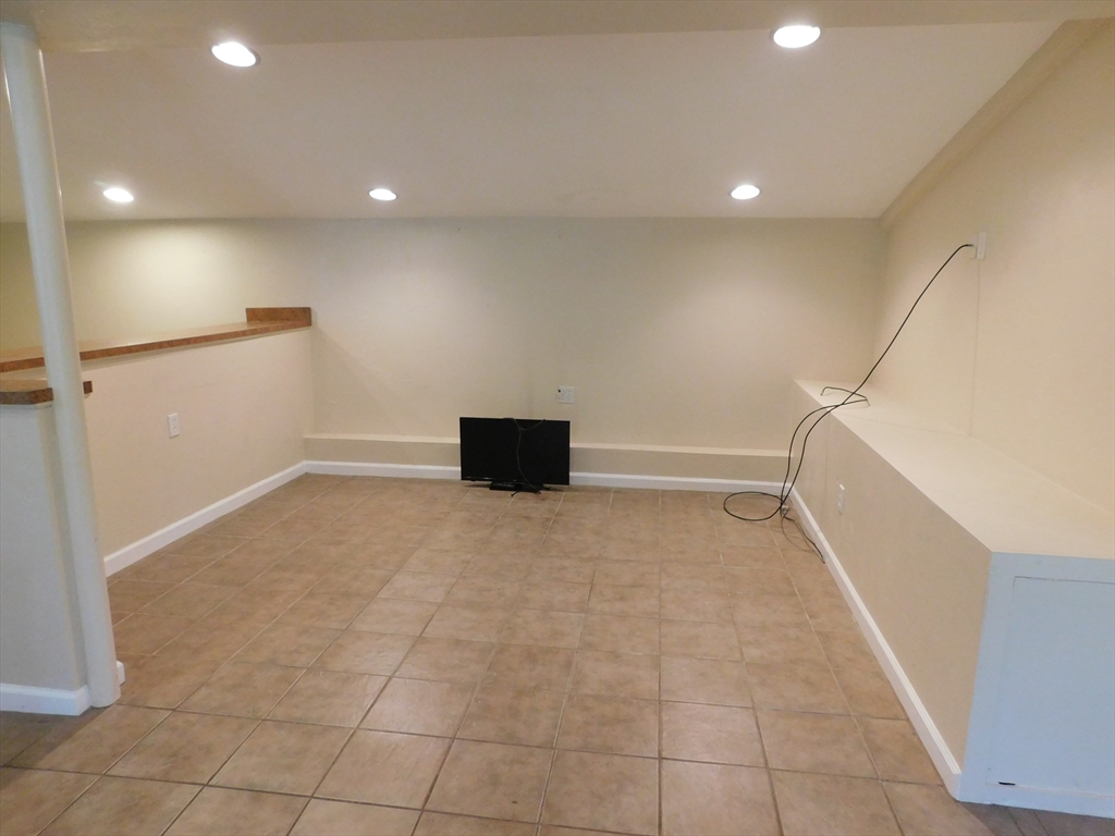 250-A Parkerville Rd, Southborough
