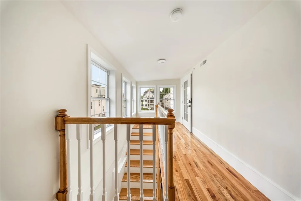180 Jackson St, Lawrence