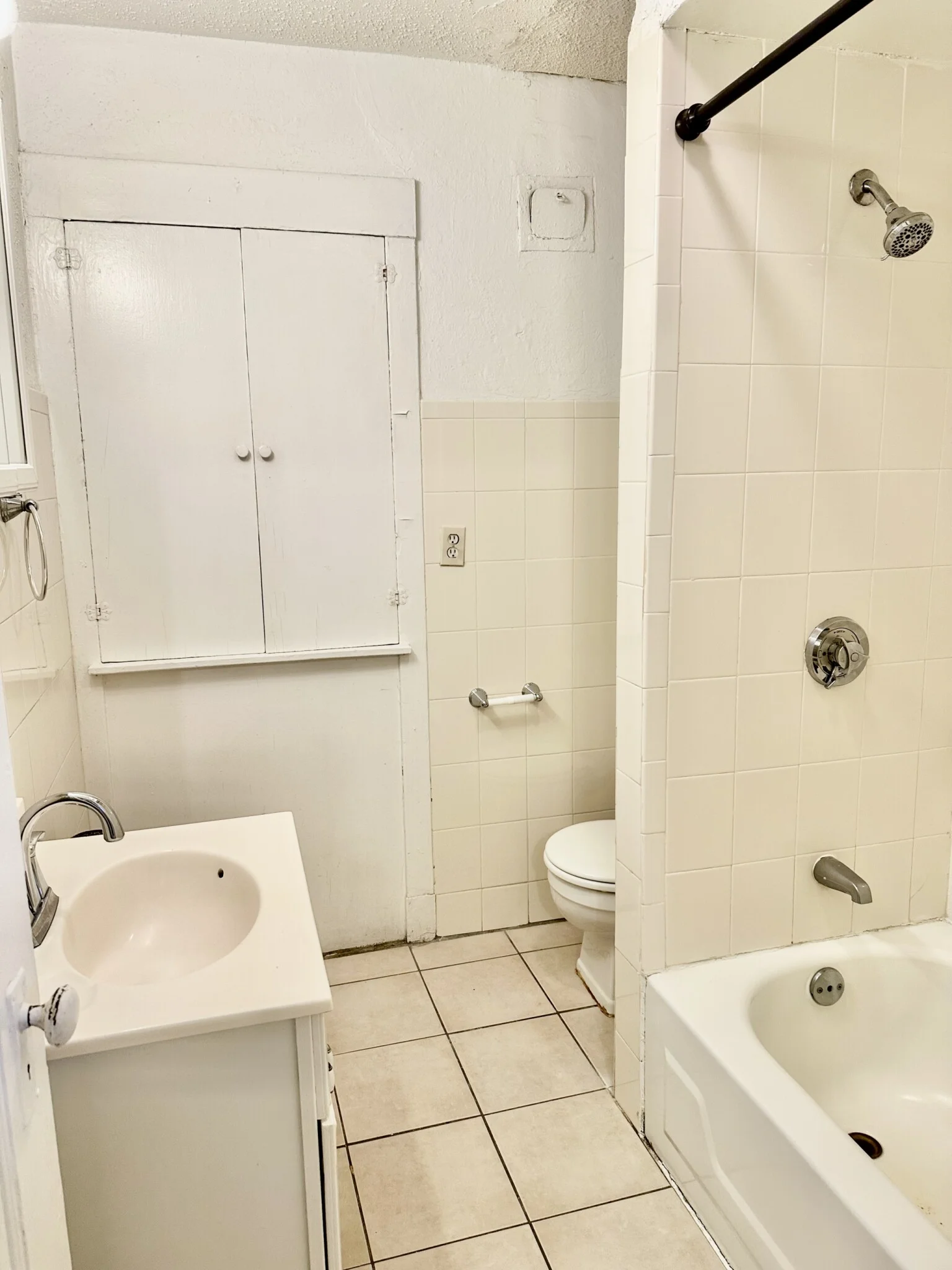 330 Saint Paul St, North Brookline