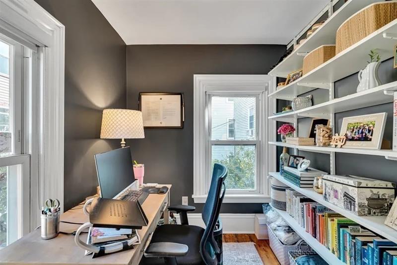 1 Riverside Pl, Riverside