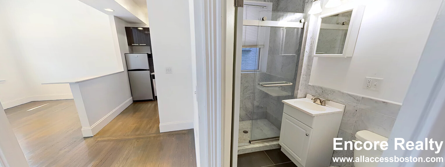 20 Queensberry St, Fenway