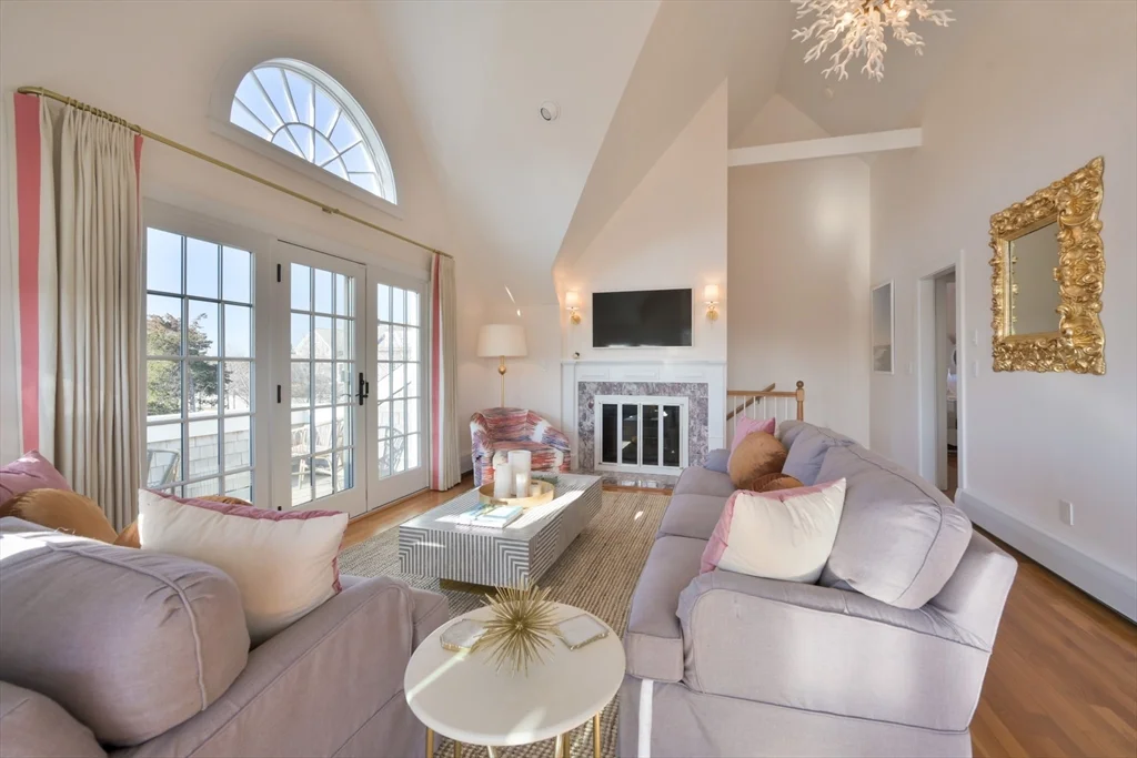 63 Monomoy Rd, Monomoy