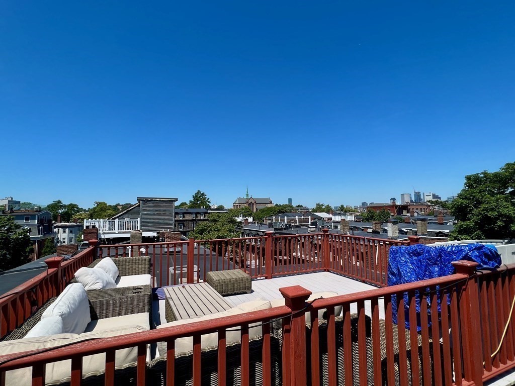 606 E 6th St, South Boston