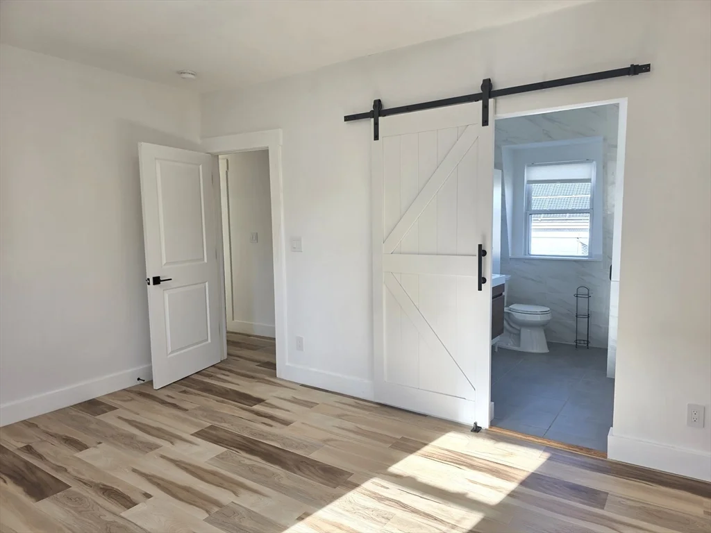 84 Dudley St, Medford