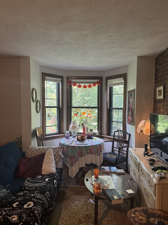 10 Wellington, South End