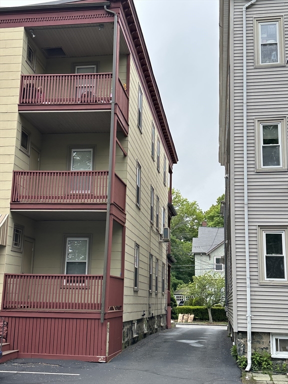 16 Church St, Maplewood