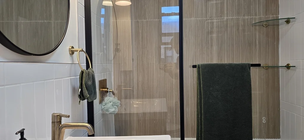 466 Commonweatlh, Fenway