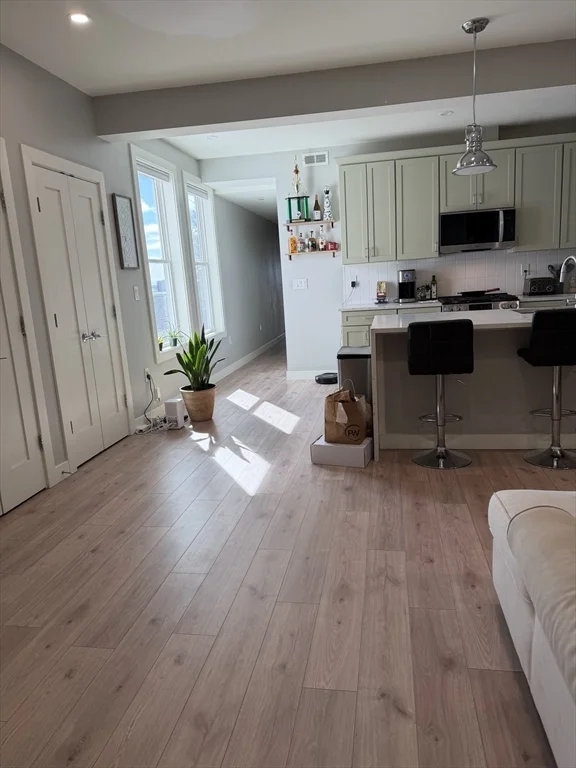 415 East 7th, South Boston