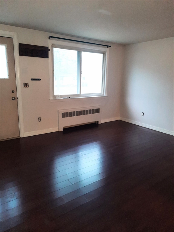 48 Fottler Rd, Hingham