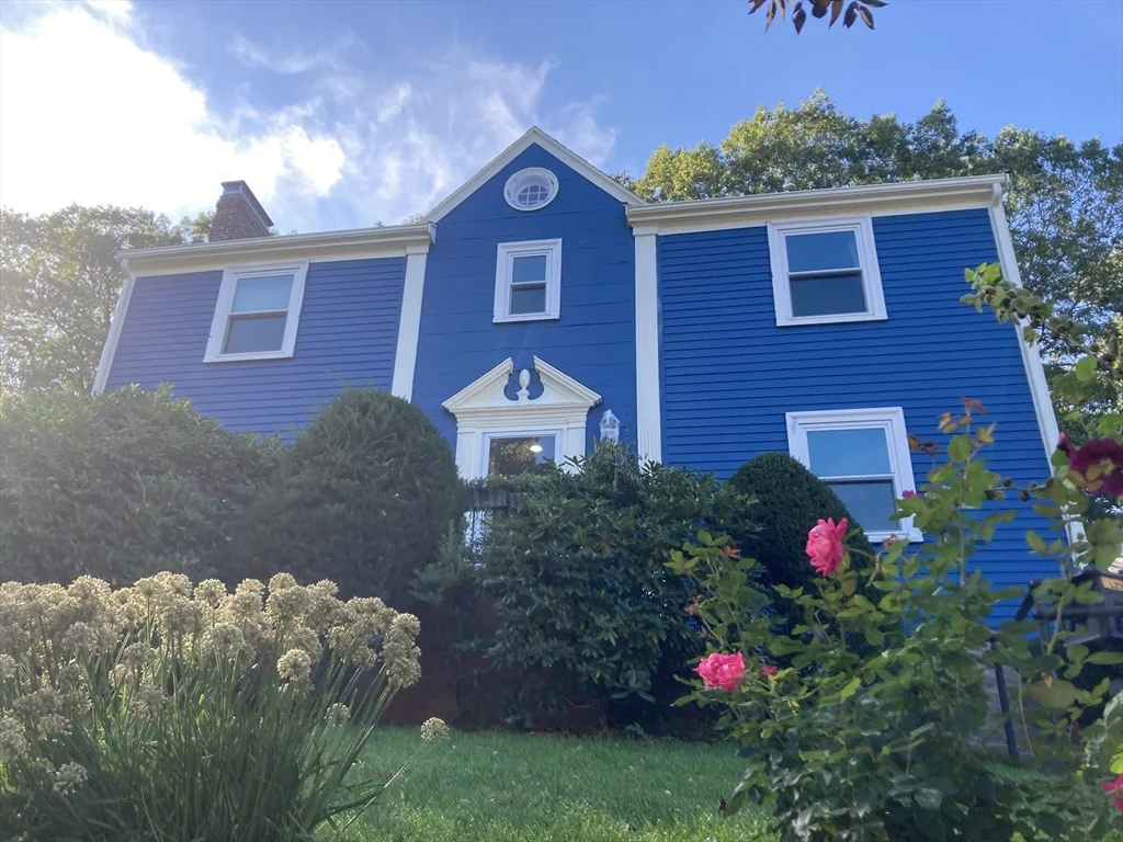 542 Commonwealth Ave, Newton