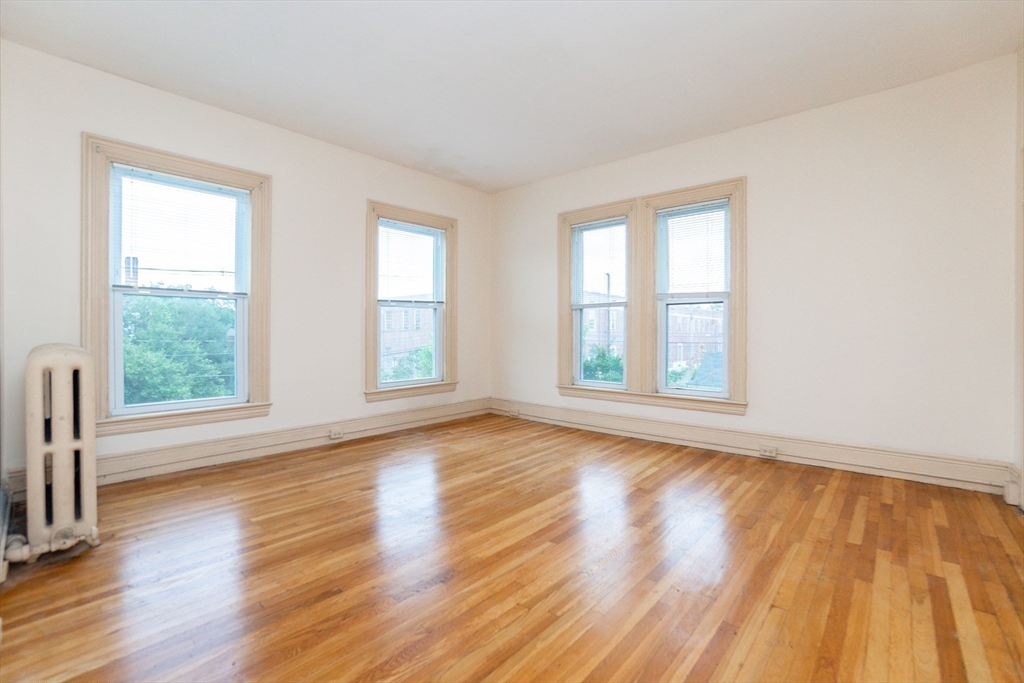 101 Central Ave, Newtonville