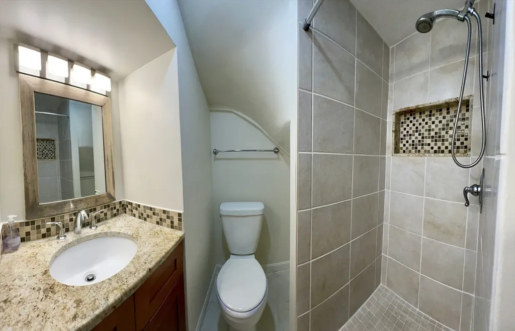 227 Hurley St, East Cambridge