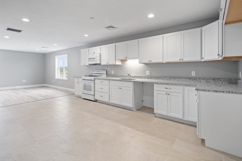 340 Scenic Hwy, Buzzards Bay