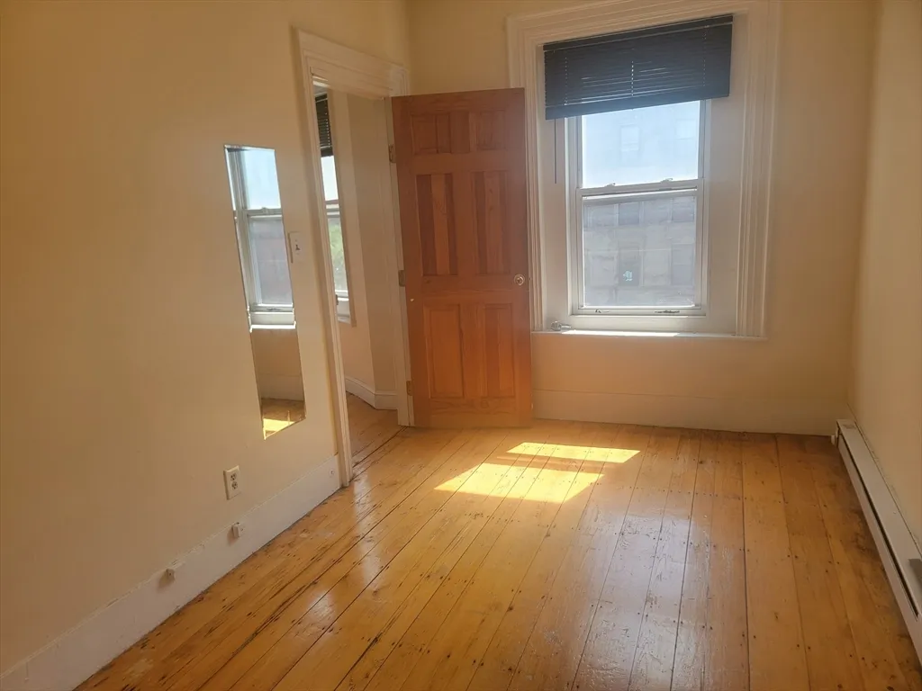 702 Massachusetts Ave, South End