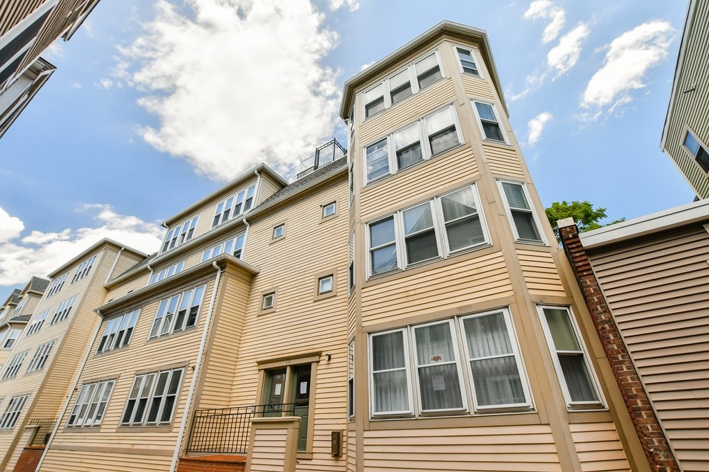 130 Tudor St, South Boston