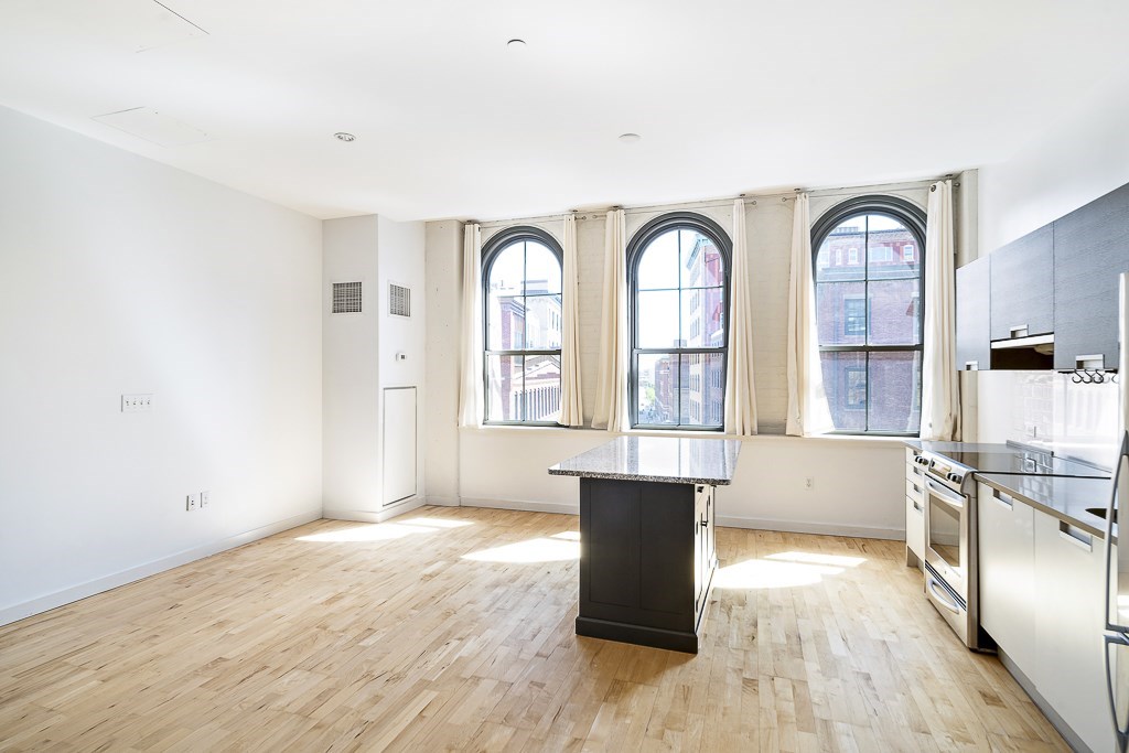 346 Congress St, Seaport District