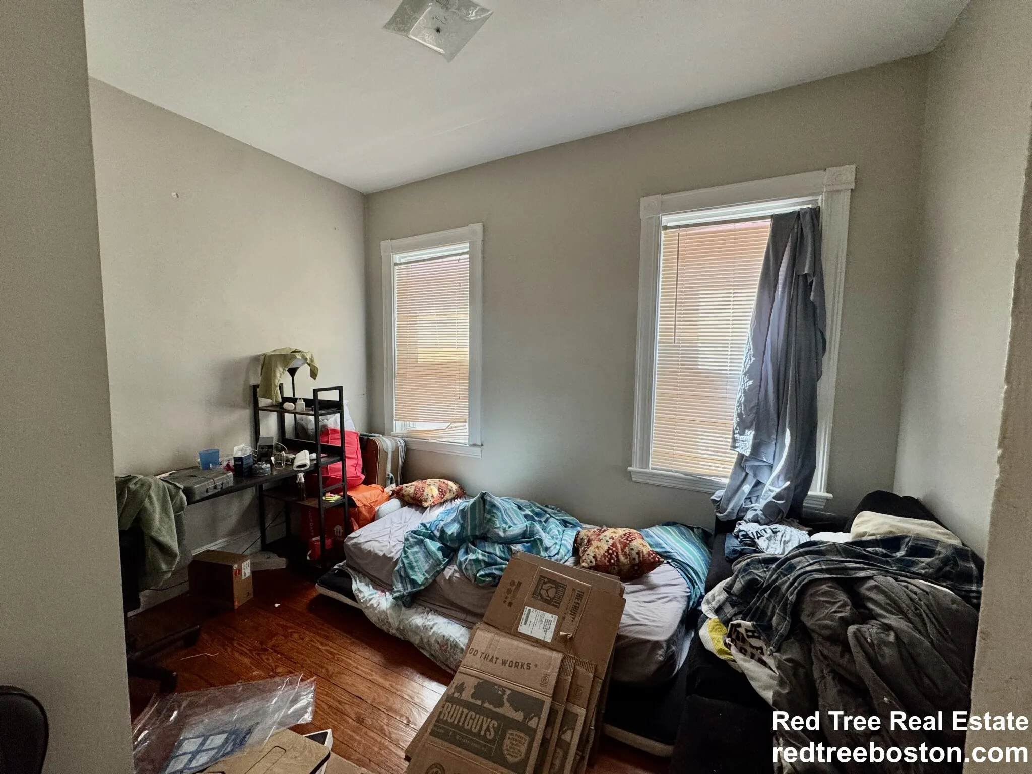 348 Faneuil St, Oak Square