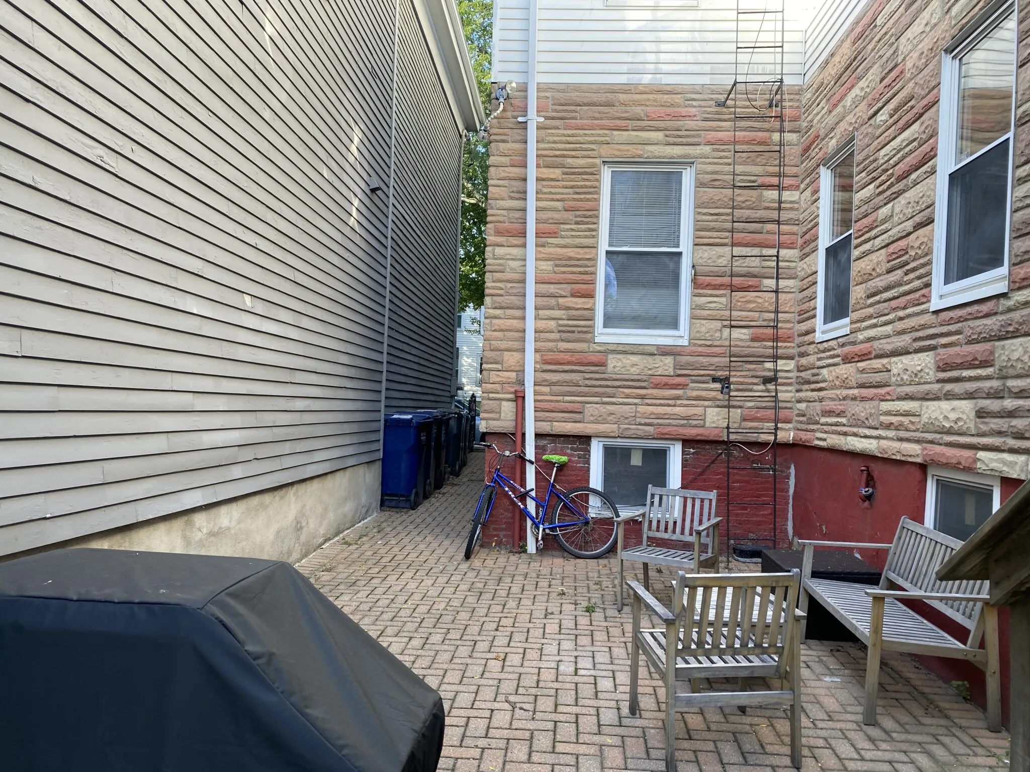 114 Thorndike St, East Cambridge