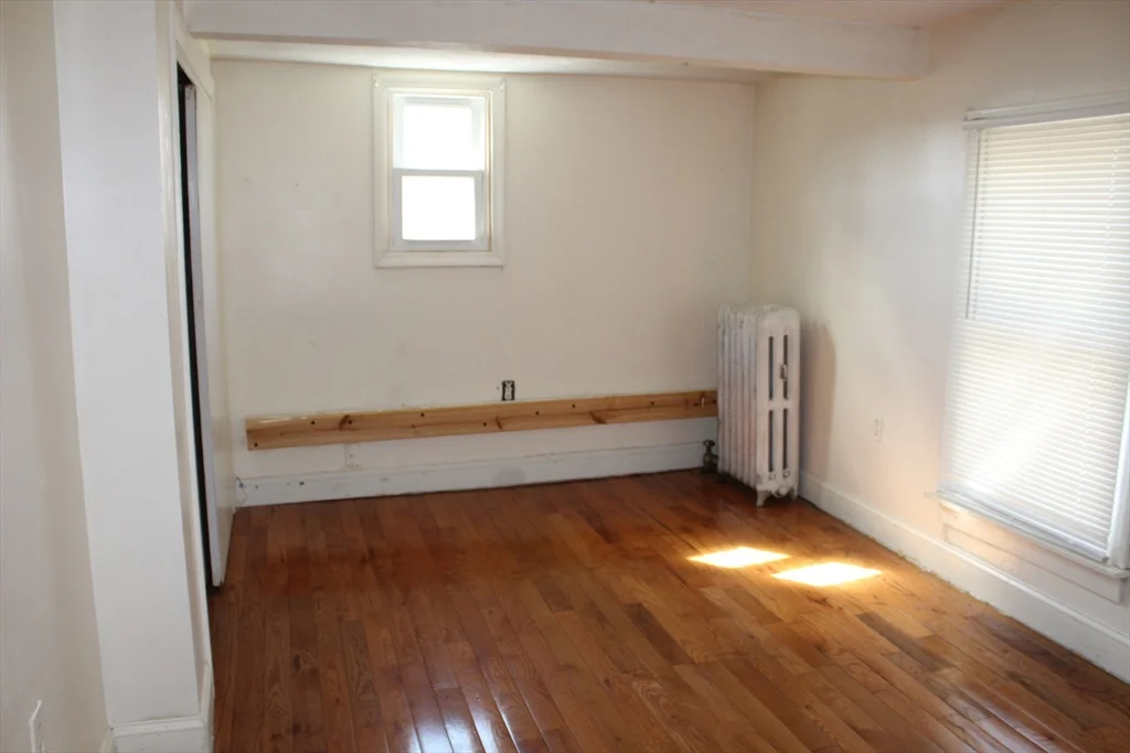 38 Fisk Ave, Magoun Square