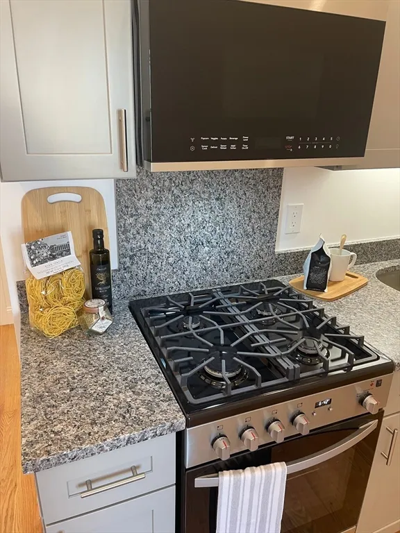 52 Washington St, Chelsea