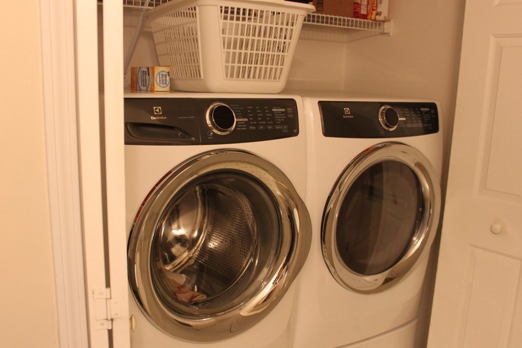 7 Deer Run Dr, Shrewsbury