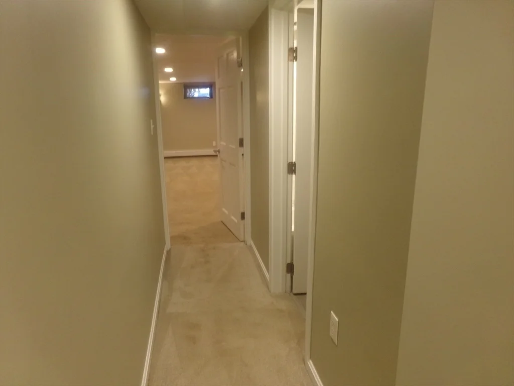 162 Middlesex Ave, Wilmington