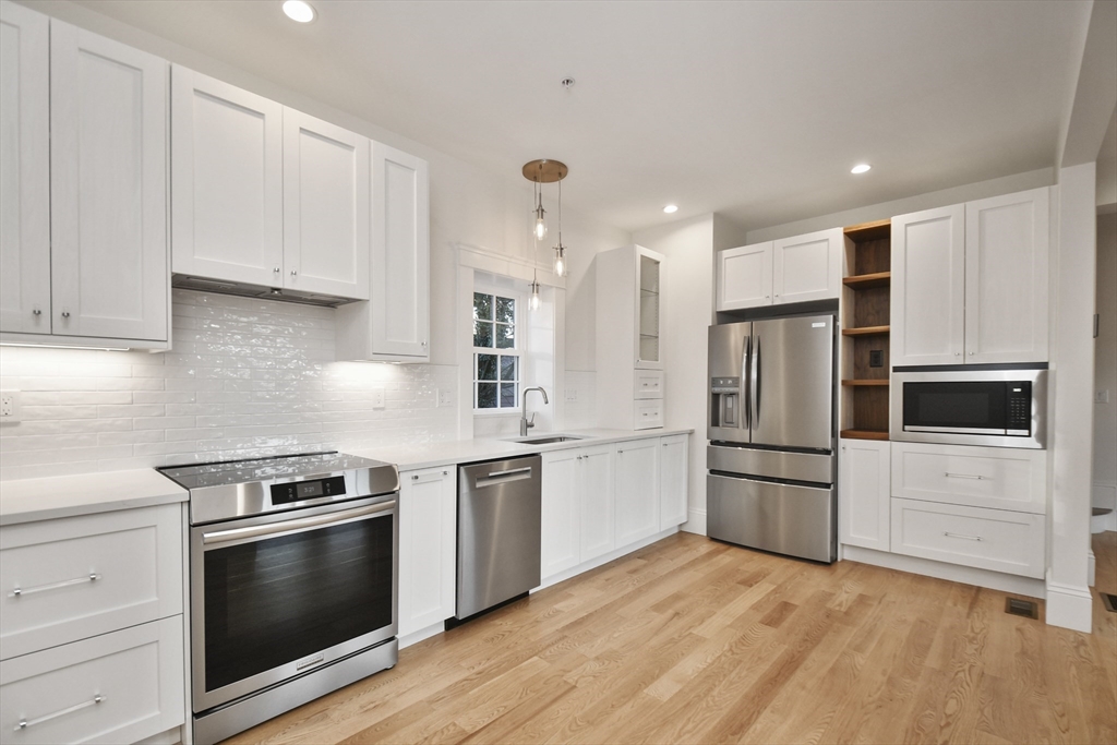 30 East Main St, Westborough