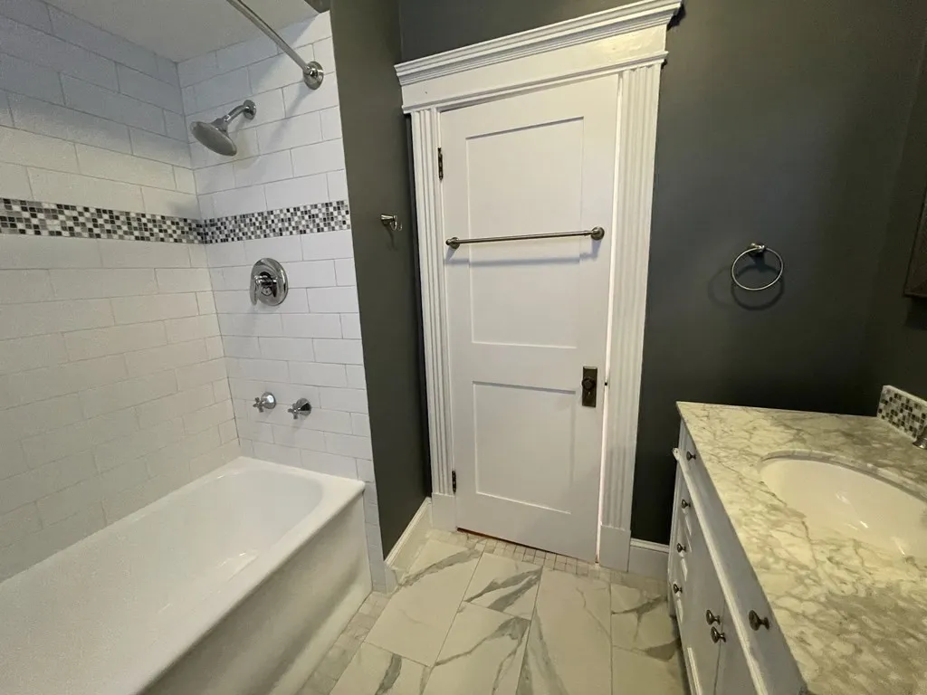 25 Stearns Rd, Coolidge Corner