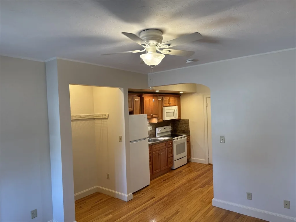 16 Columbian St, Weymouth