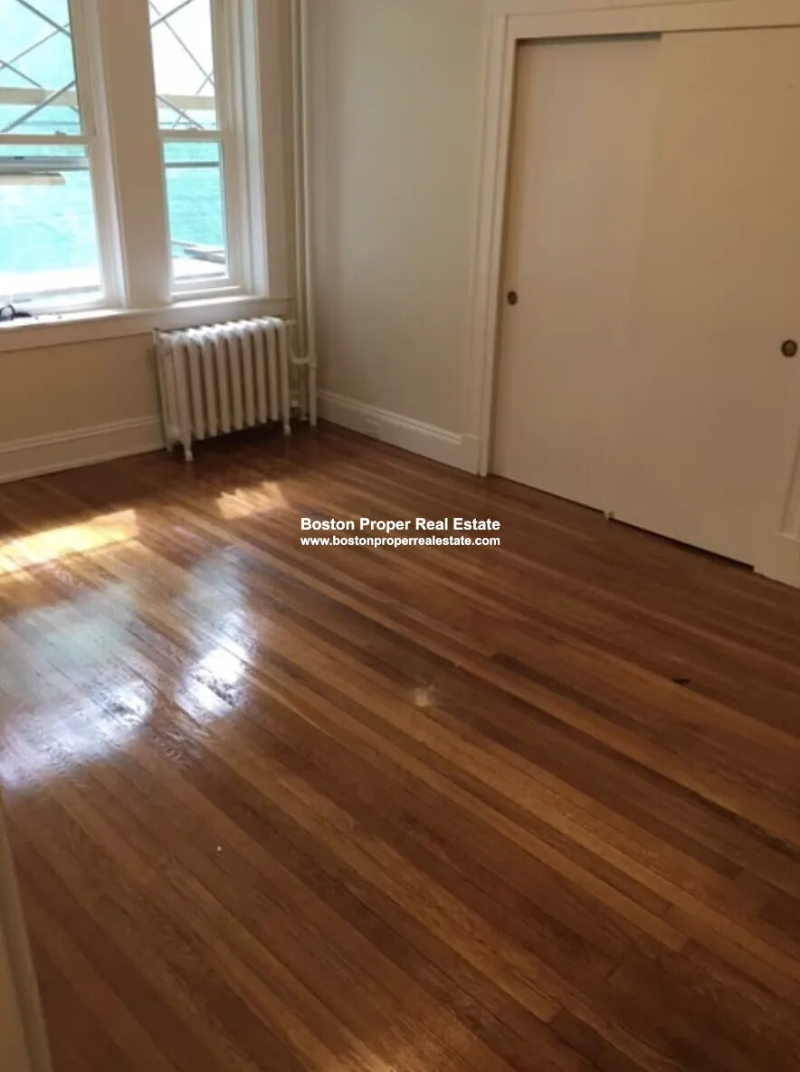 1175 Boylston St, Fenway