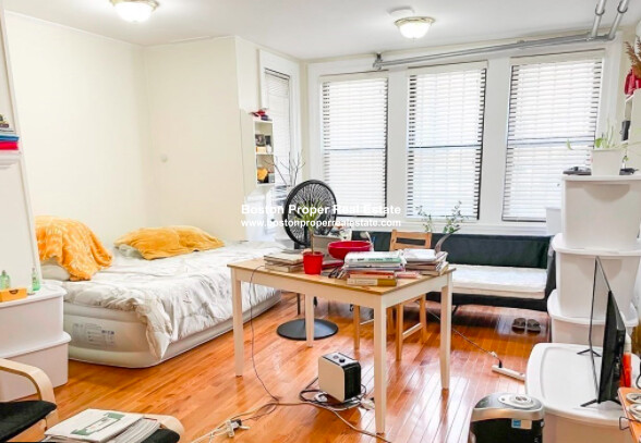 191 Marlborough St, Back Bay