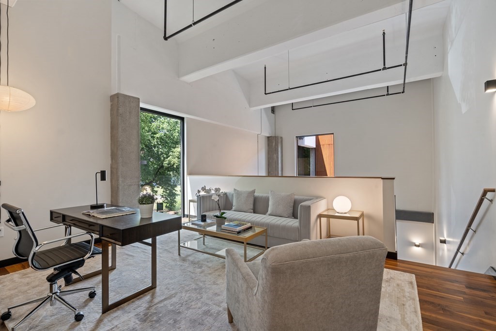 1060 Broadway, Teele Square