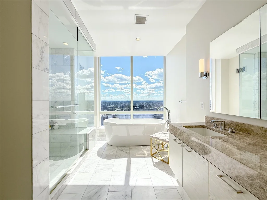 1 Franklin St, Midtown